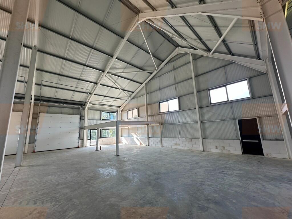 Additional property image - Unit E4, Rosebury Business Park, Brampton Road, Eastbourne, BN22 9AG
