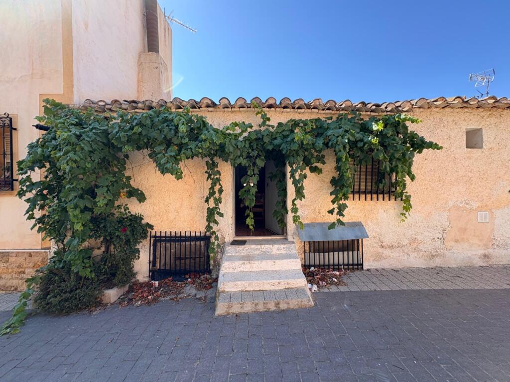 Main image of property: Andalucia, Almería, Oria