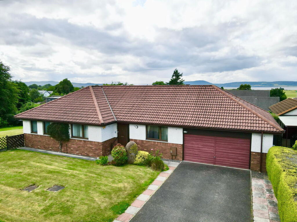 Main image of property: 8 Wellside Road, Balloch, IV2 7GS