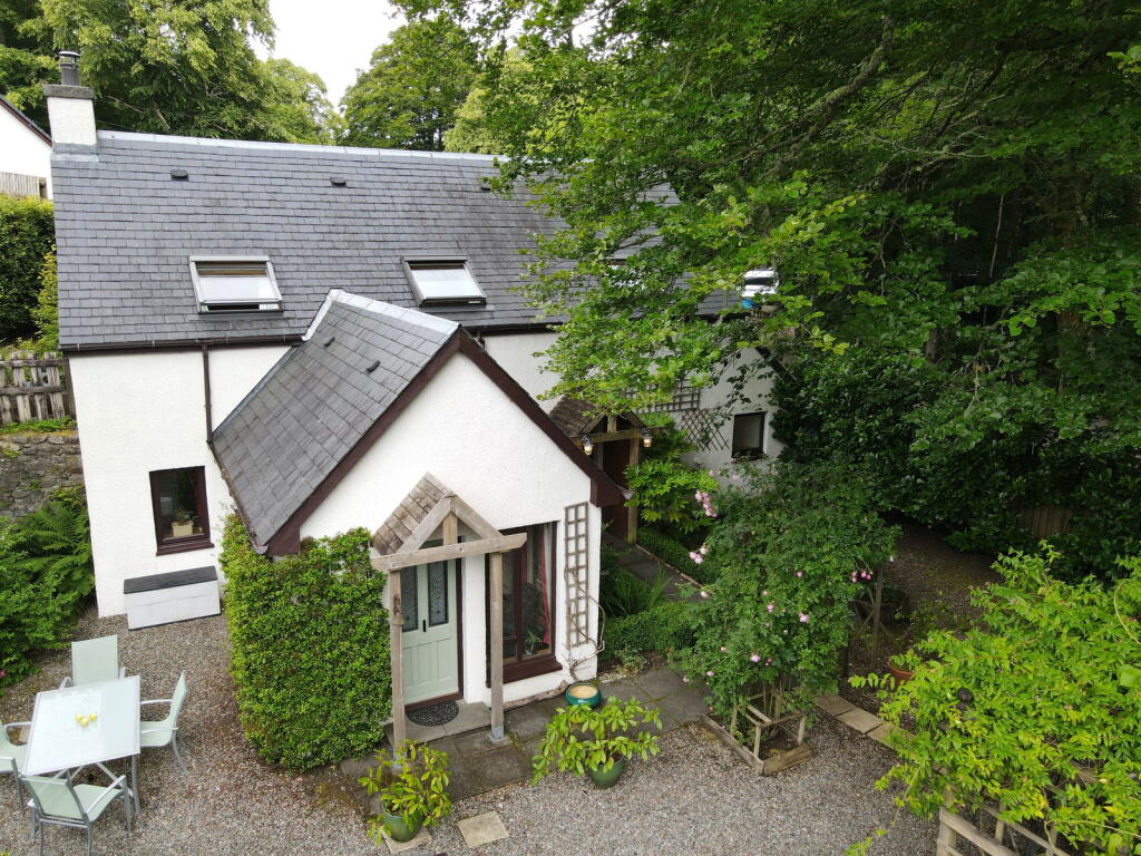 Main image of property: Strathnaver, Fort Augustus, PH32 4BG