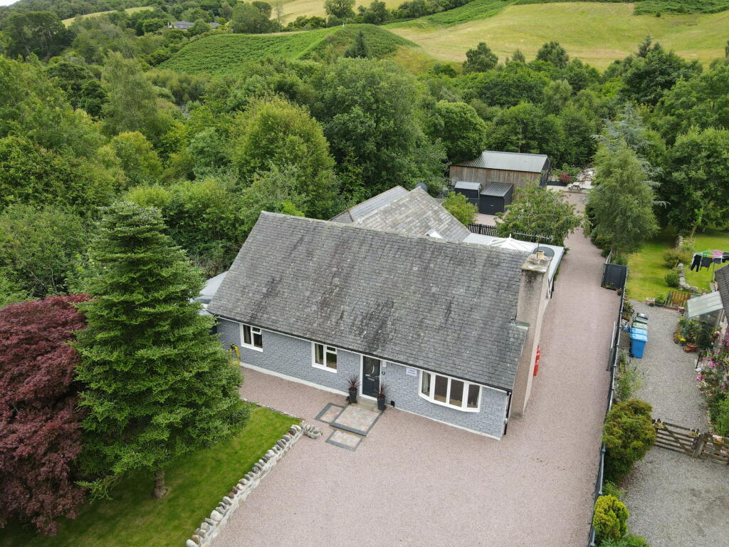 Main image of property: Linne Dhuinn, West Lewiston, Drumnadrochit, IV63 6UW