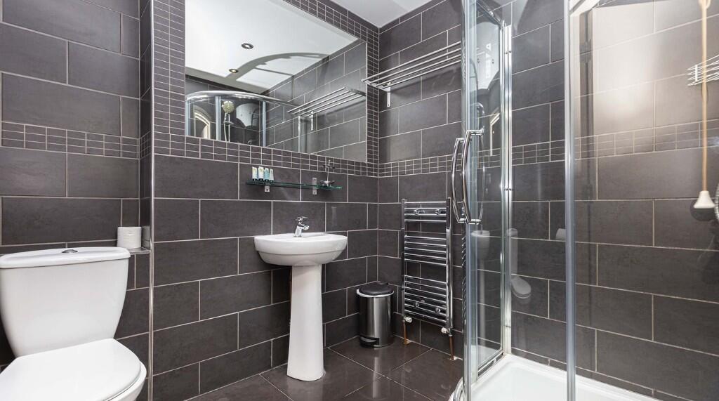 Additional property image - The Ox, Commercial Road, Poole, Dorset, BH14