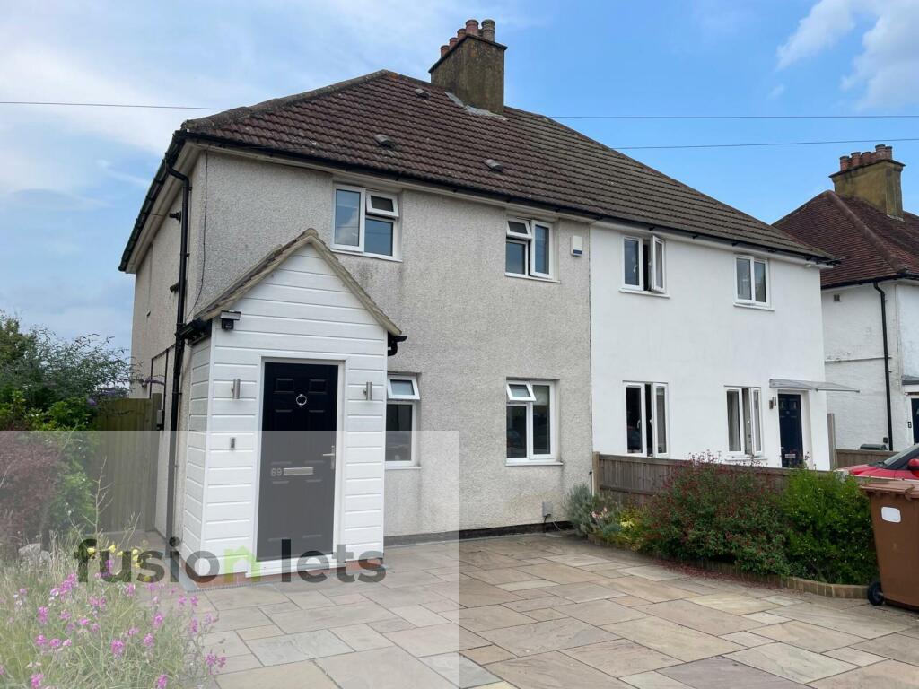 Main image of property: Springfield Close, Croxley Green, Rickmansworth, Hertfordshire