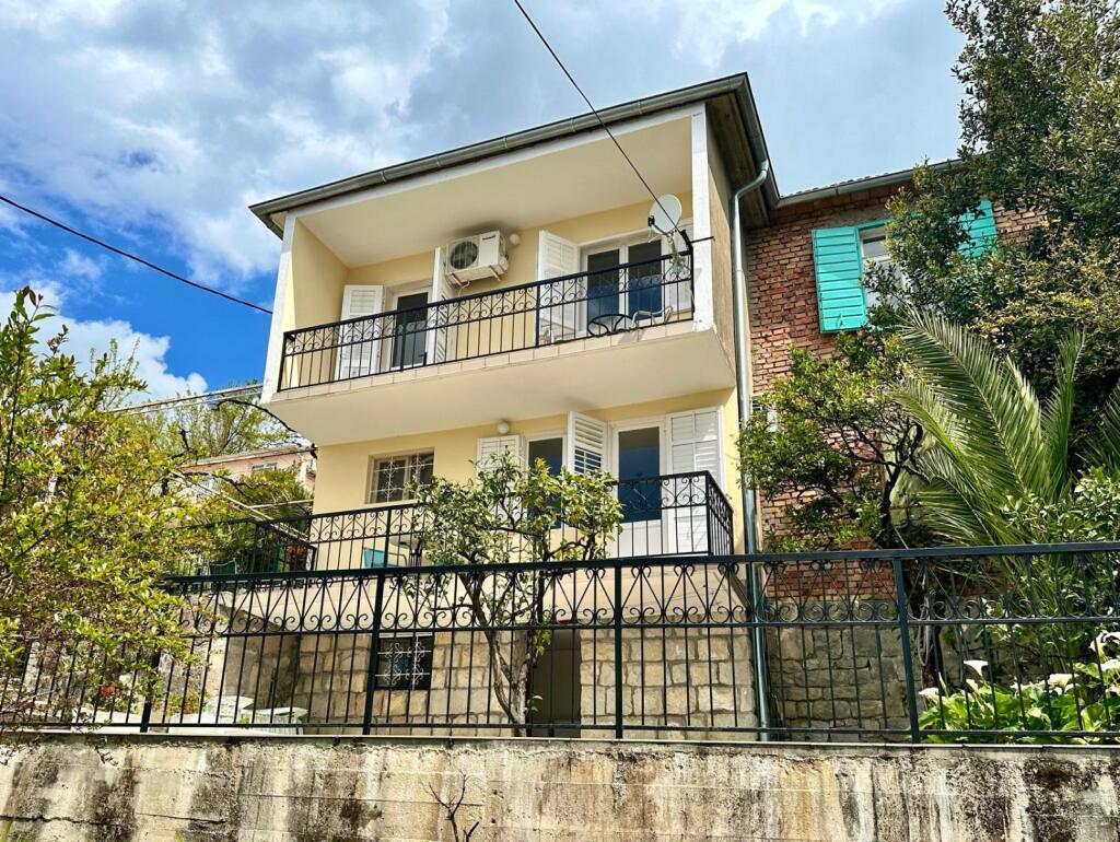 Main image of property: Tivat