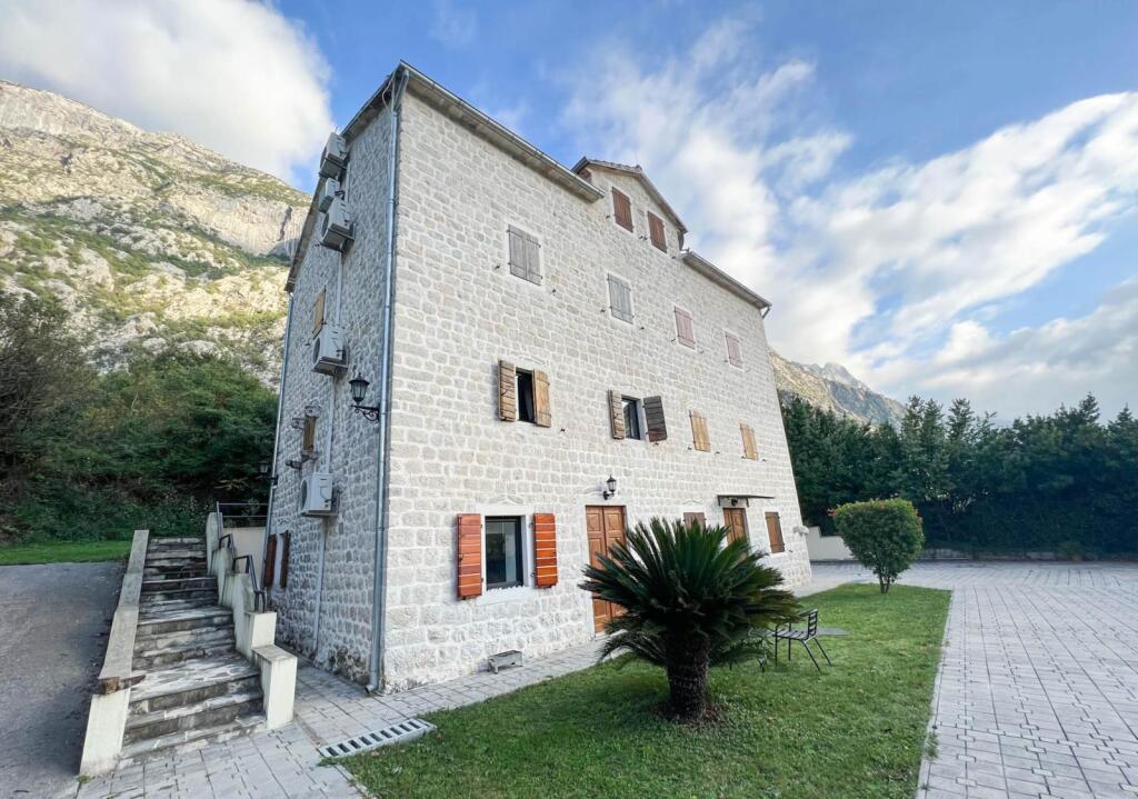 Main image of property: Kotor