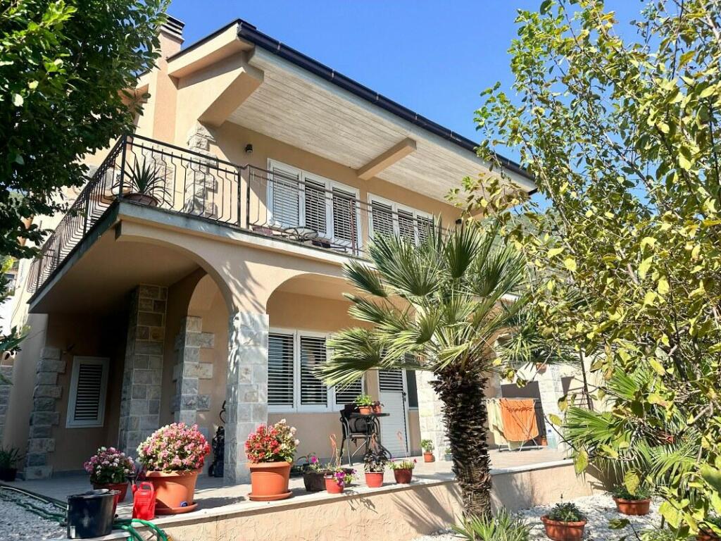 Main image of property: Kotor