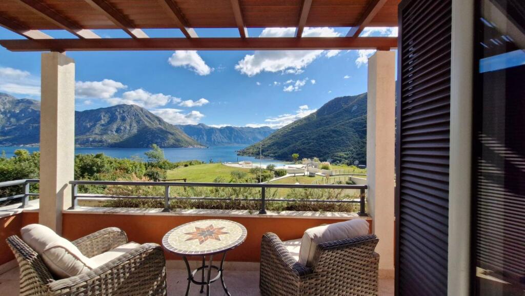 Main image of property: Kotor