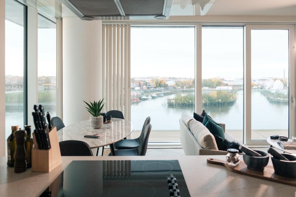 Main image of property: Blue, Media City Uk, Manchester, Greater Manchester, M50
