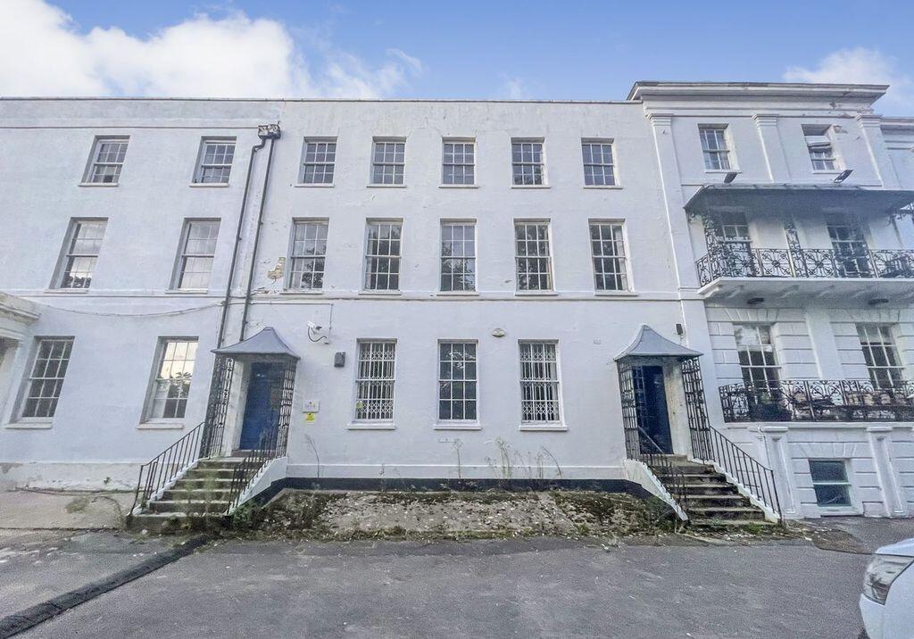 Main image of property: 5-6 Beaufort Buildings, Spa Road, Gloucester, Gloucestershire, GL1 1XB