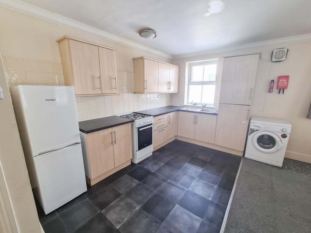 Main image of property: Flat 4 339 - 341 Barking Road, Plaistow, London, E13 8EE, UK
