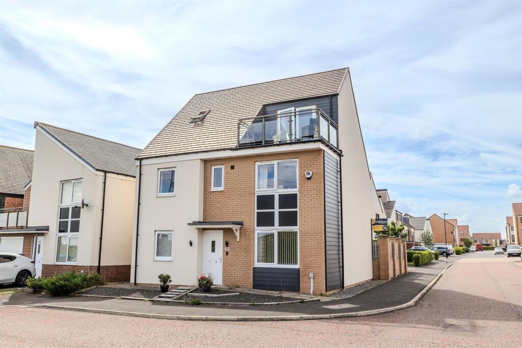 Main image of property: Elmwood Park Gardens, Newcastle Great Park, Newcastle Upon Tyne, NE13