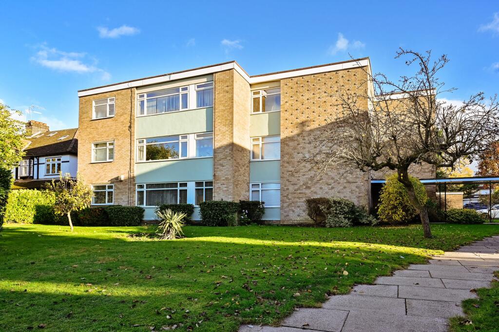 Main image of property: Pinner Road, Watford, WD19
