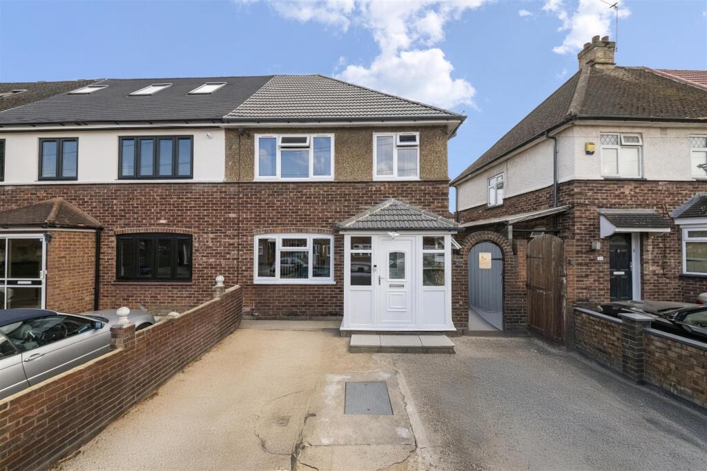 3 bedroom semi-detached house