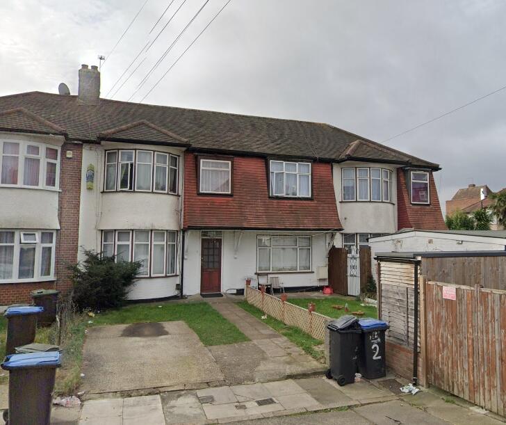 Main image of property: Kendal Gardens, London, N18