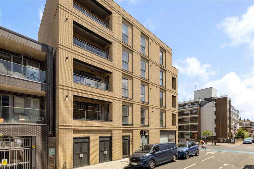 Main image of property: Chatfield Road, London, SW11