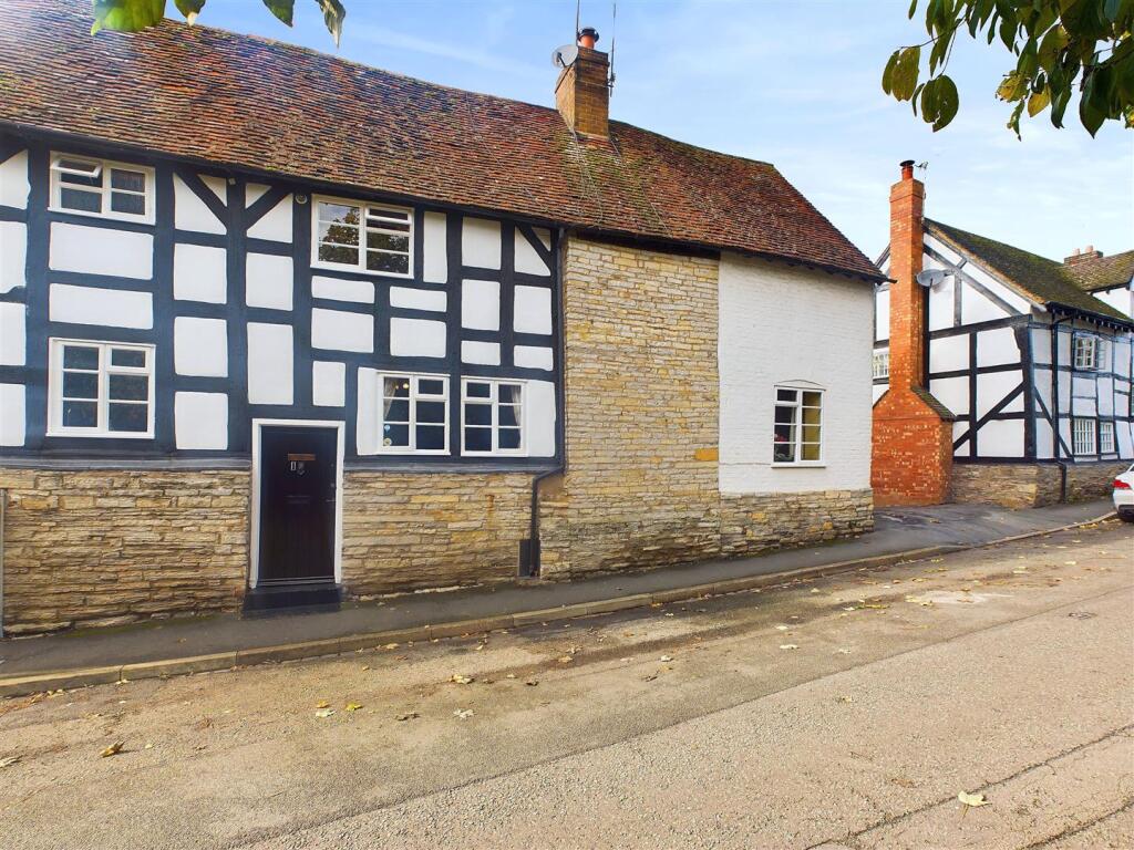 Main image of property: The Malt House, Stratford Road, Harvington