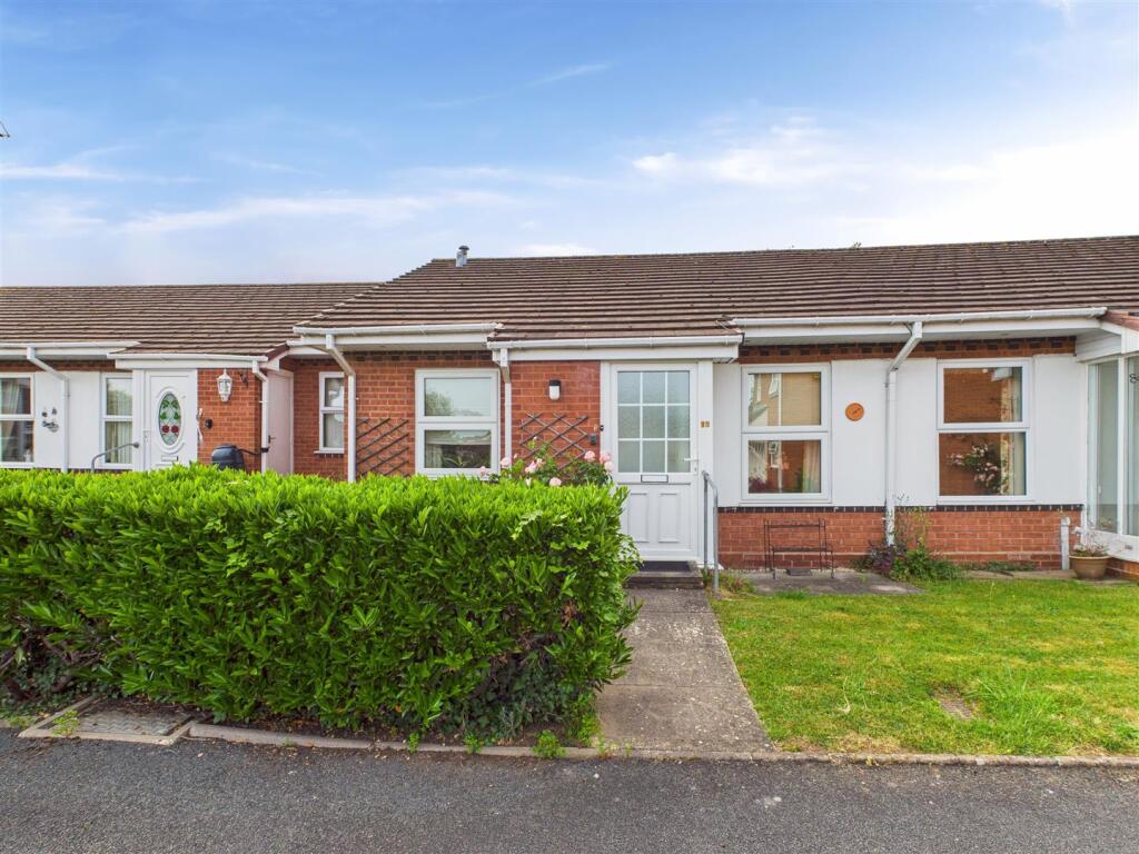 Main image of property: Burford Gardens, Evesham