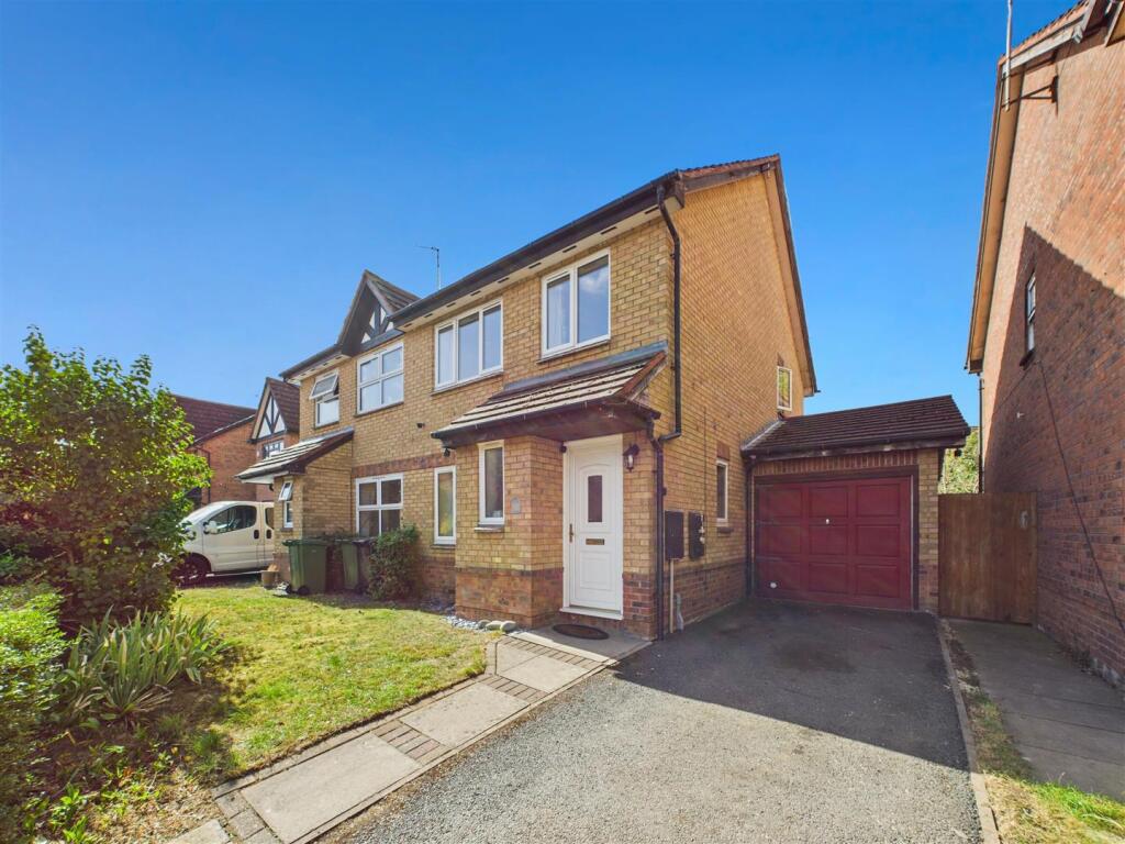 Main image of property: St. Margarets Road, Evesham
