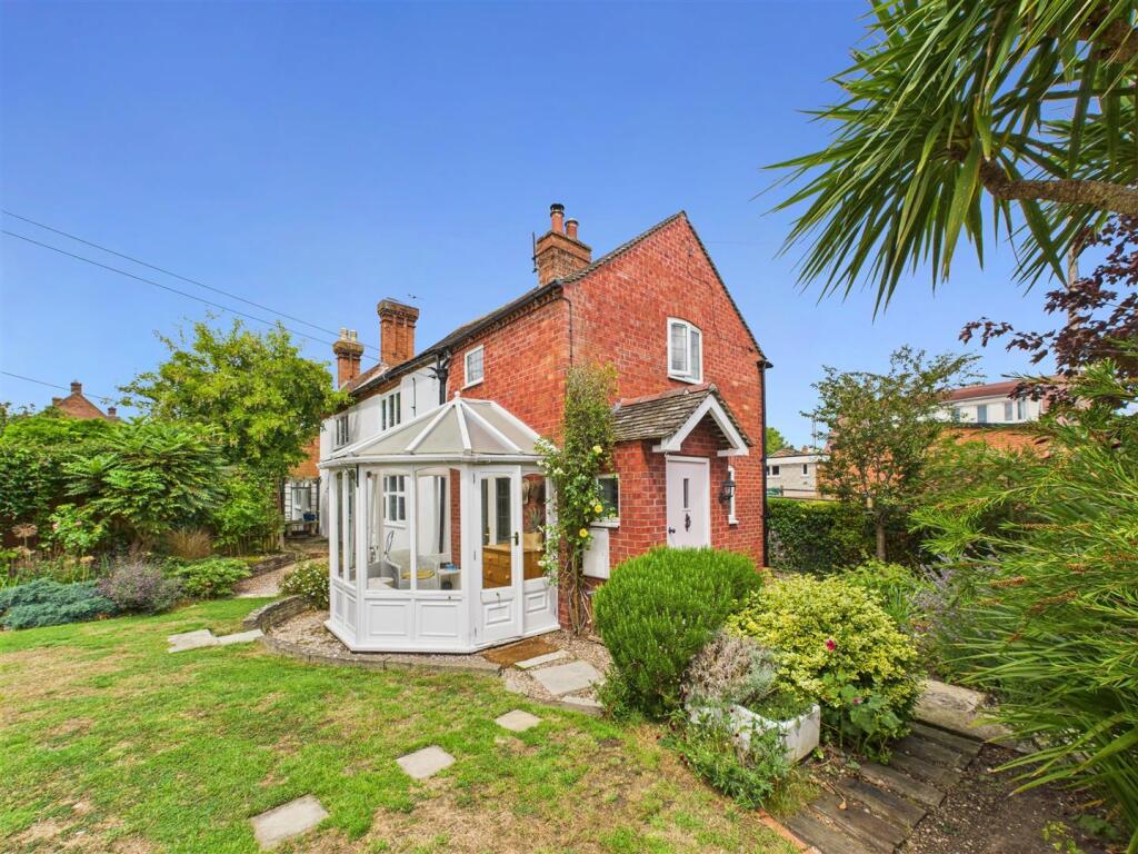 Main image of property: White House, Atch Lench Road, Church Lench