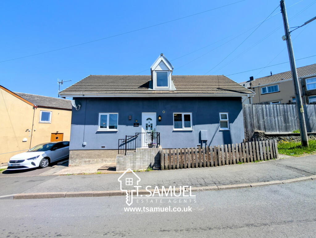 Main image of property: Cefnpennar Road, Cwmbach