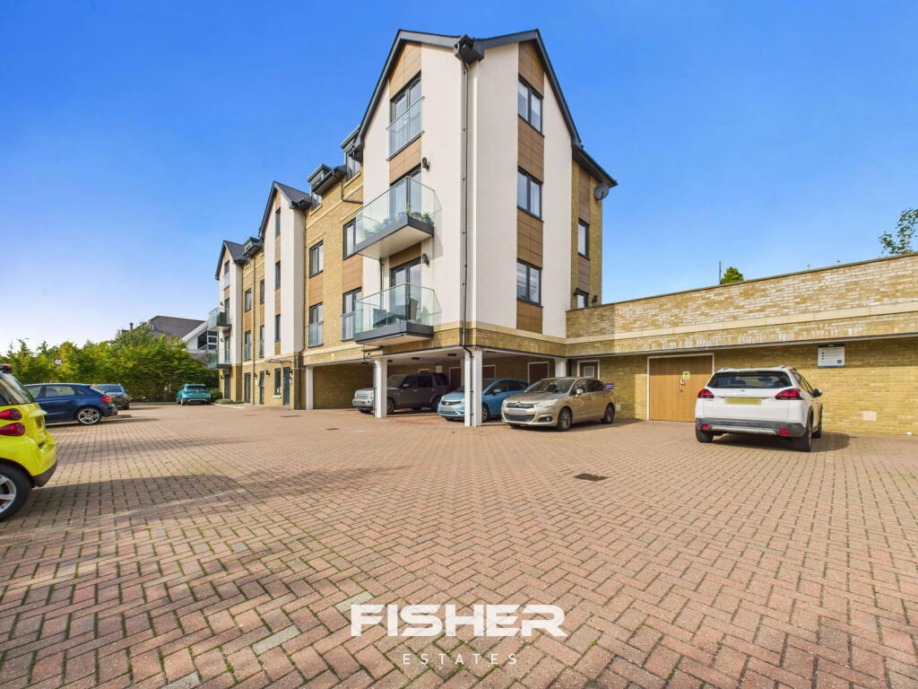 Main image of property: Clarendon Way, Colchester, CO1 1XF