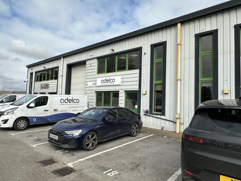 Main image of property: 17 Highview Business Centre, High Street, Bordon, GU35 0AX