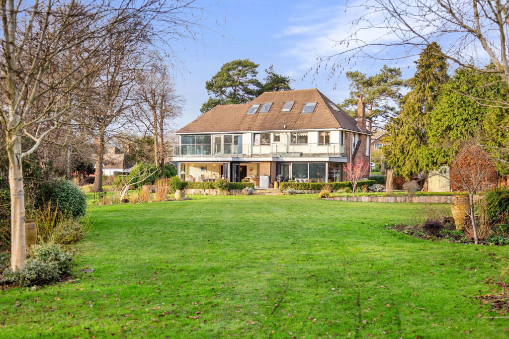Additional property image - Barnfield Wood Close, Beckenham, BR3