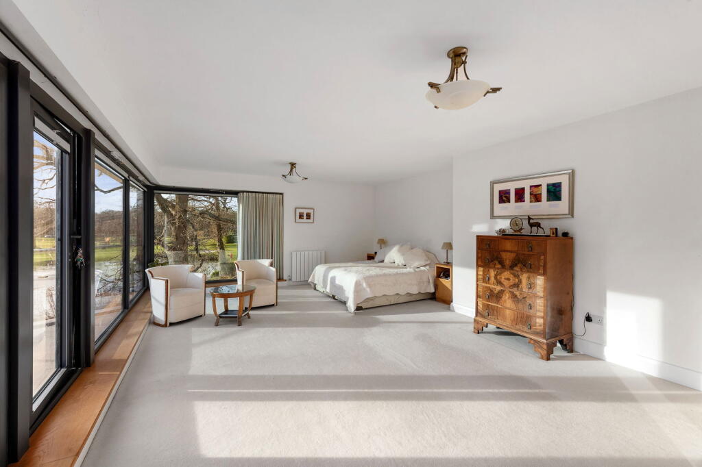 Additional property image - Barnfield Wood Close, Beckenham, BR3