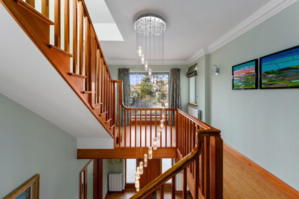 Additional property image - Barnfield Wood Close, Beckenham, BR3