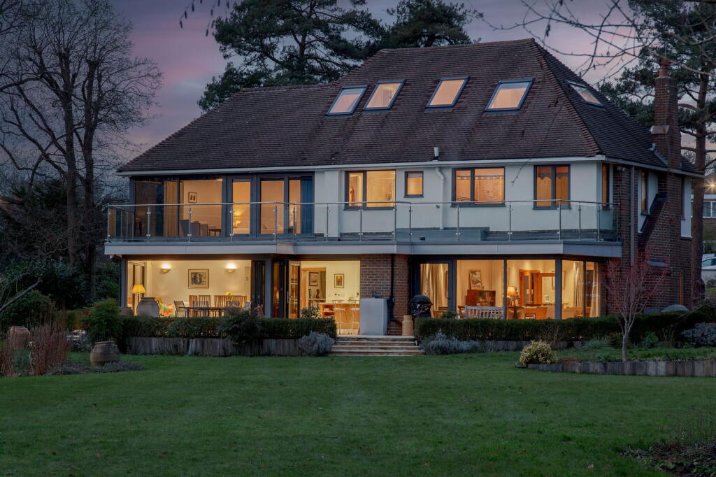 Additional property image - Barnfield Wood Close, Beckenham, BR3