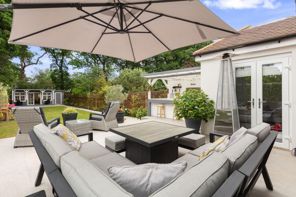 Additional property image - Hayes Chase, West Wickham, BR4