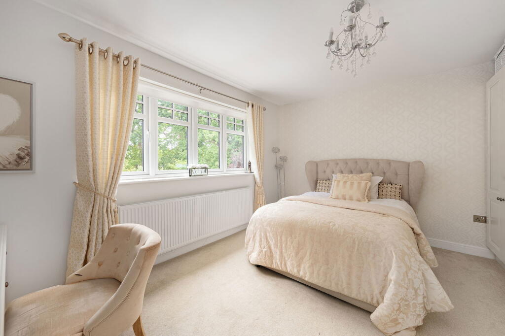 Additional property image - Hayes Chase, West Wickham, BR4