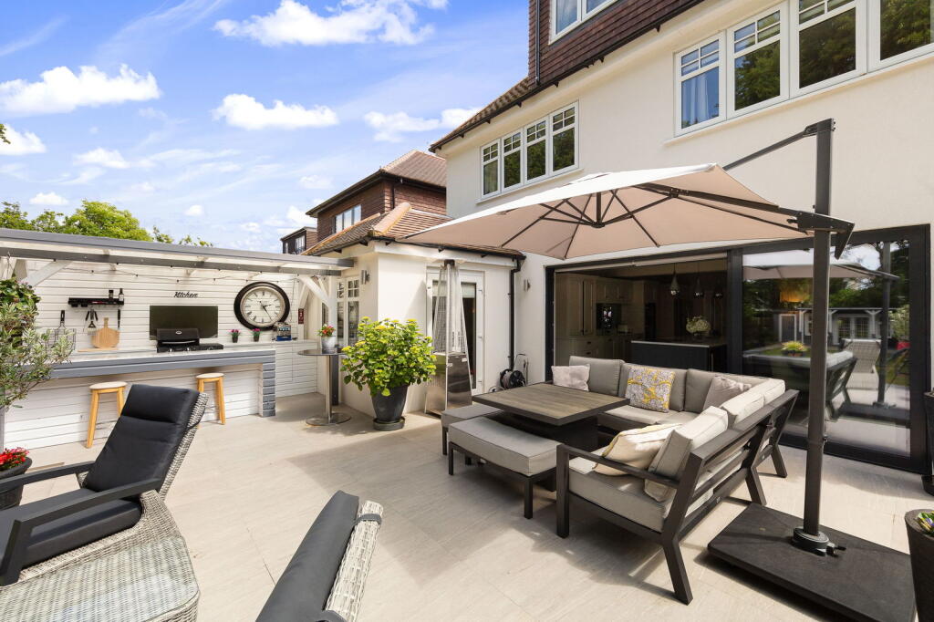Additional property image - Hayes Chase, West Wickham, BR4