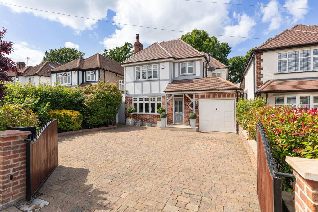 Additional property image - Hayes Chase, West Wickham, BR4