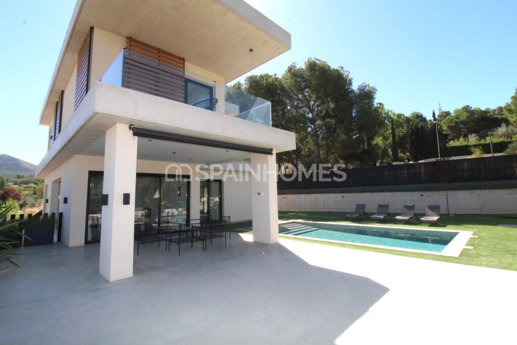 Main image of property: Valencia, Alicante, Biar