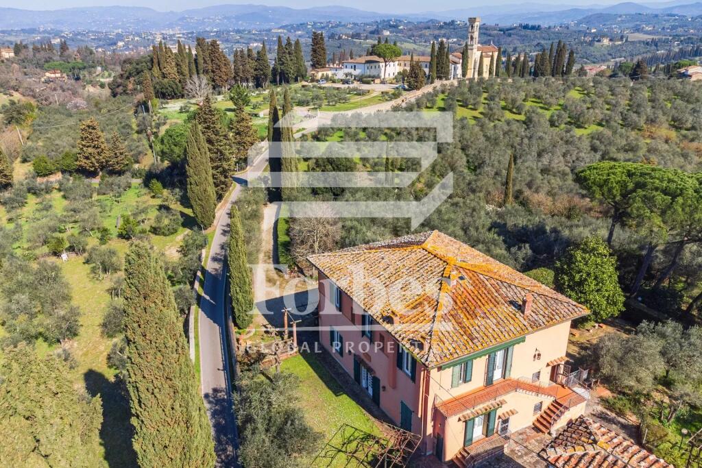Main image of property: Tuscany, Arezzo, Castiglion Fiorentino