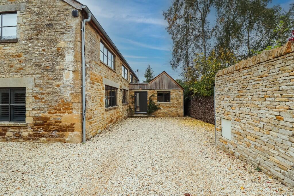 Main image of property: Orchard Way, OX7