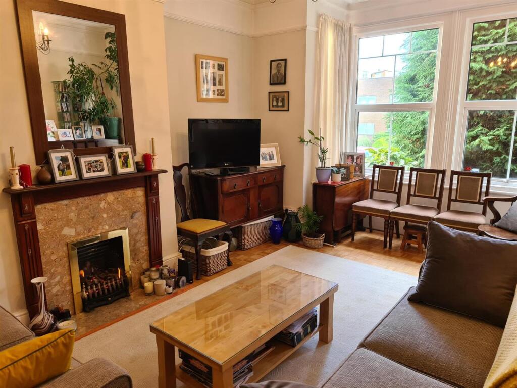 Main image of property: Roxborough Park, HA1 