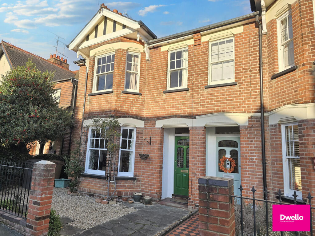 Main image of property: Braemar Avenue, Chelmsford, CM2 9
