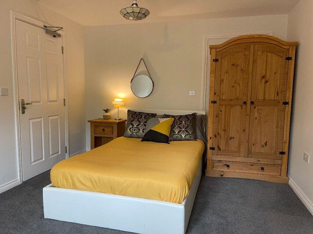 Main image of property: Parsonage Leys, Harlow, CM20