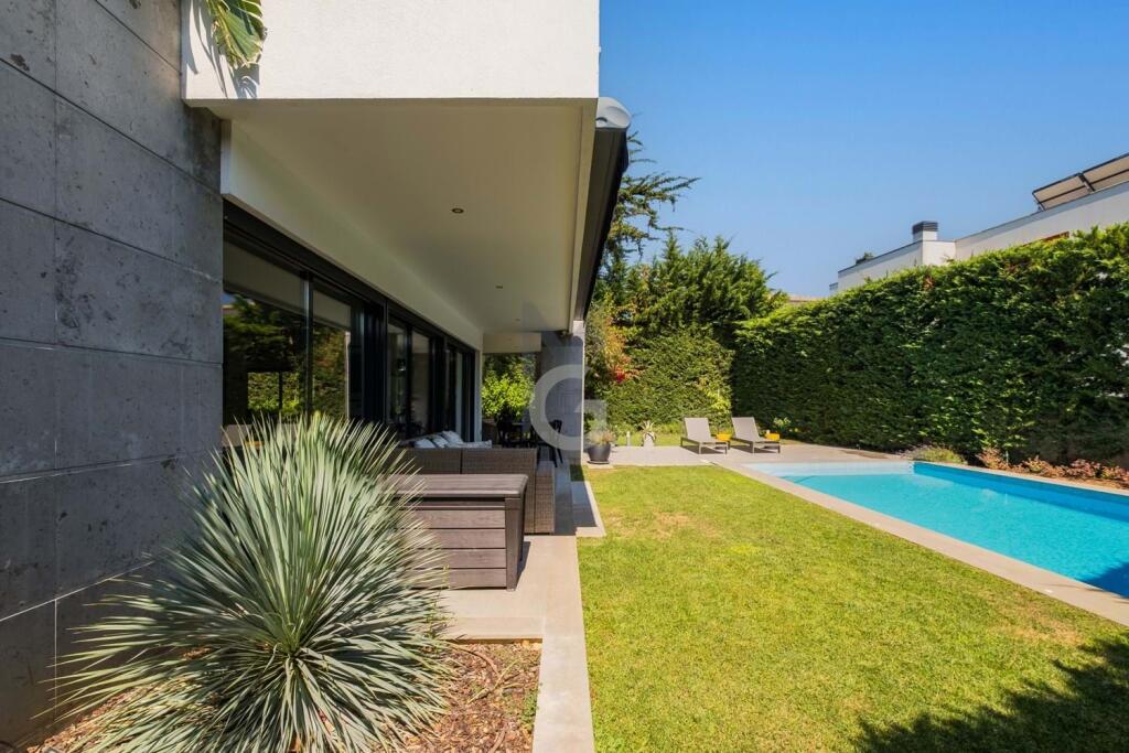 Main image of property: Lisbon, Cascais