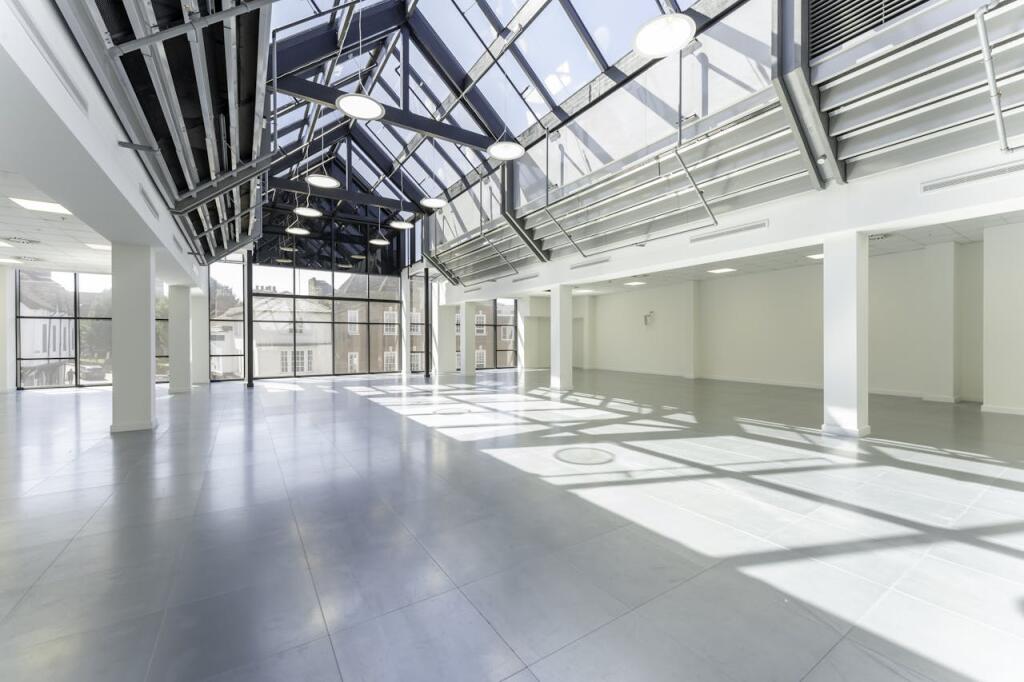 Main image of property: White Lion House, North Street, Guildford, GU1 3DW