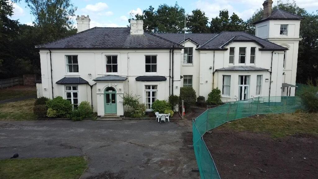 Main image of property: 122, Green Lane, Addlestone, KT15 2TE