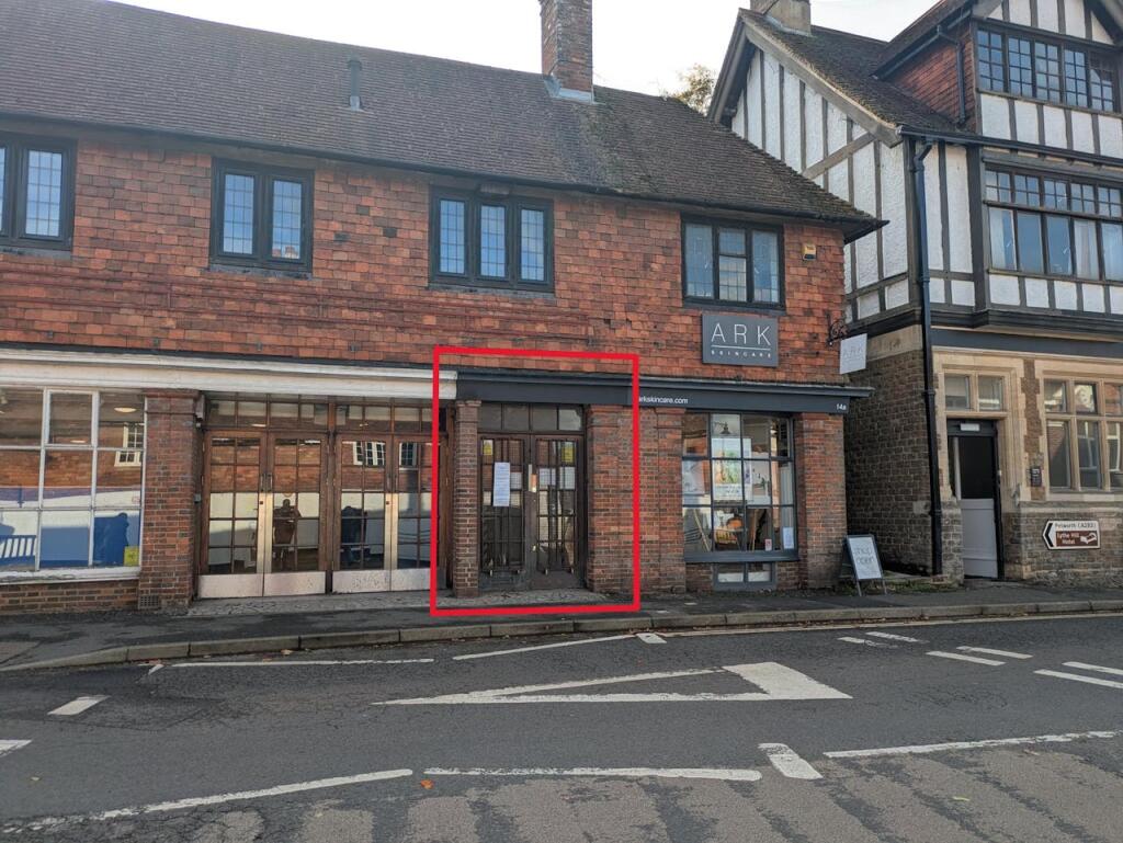 Main image of property: Kiosk Unit, 14 High Street, Haslemere, GU27 2JE