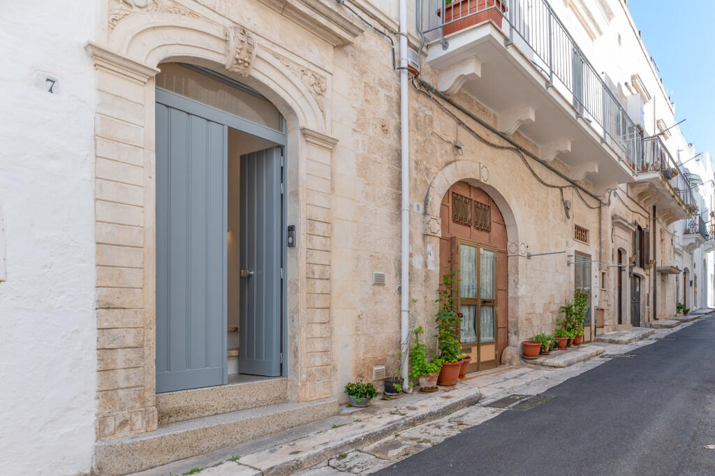 Main image of property: Vincenzo Monti 7,72017 Ostuni,Italy