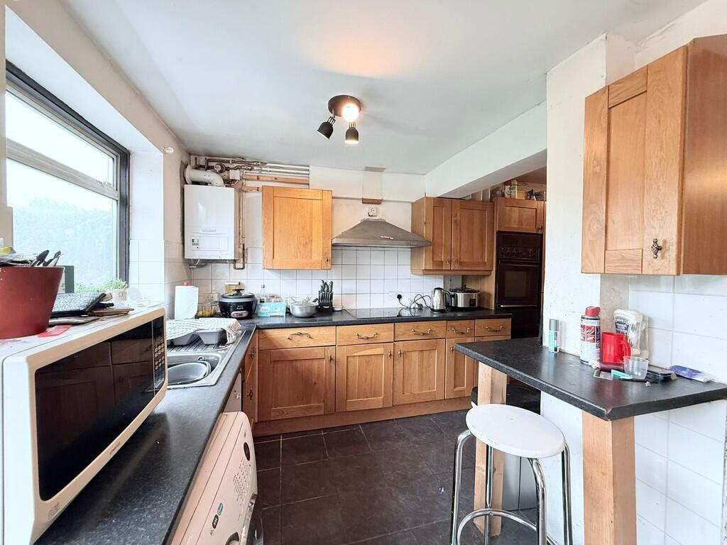 Main image of property: Yeading Avenue,Harrow,HA2 9RH