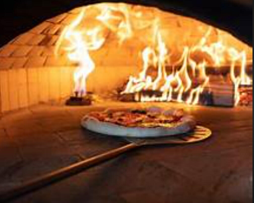 Main image of property: High Street Aylesbury HP20