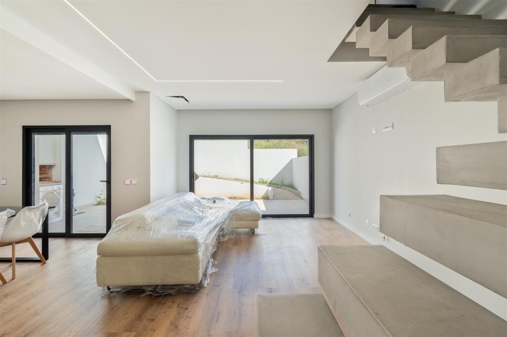 Main image of property: Algarve, Lagoa
