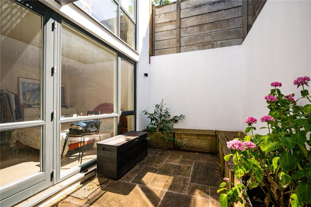 Main image of property: Helmsley Place, London Fields East Side, Hackney, E8