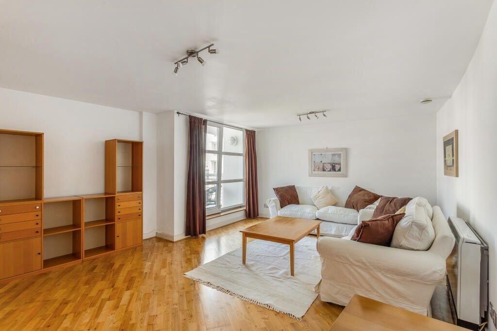 Main image of property: 416 Manchester Road, Canary Wharf, E14